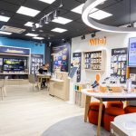 Wnętrze salonu Orange w M1 Kraków