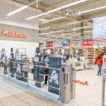 Kasy samoobsługowe w hipermarkecie Auchan w M1 Kraków