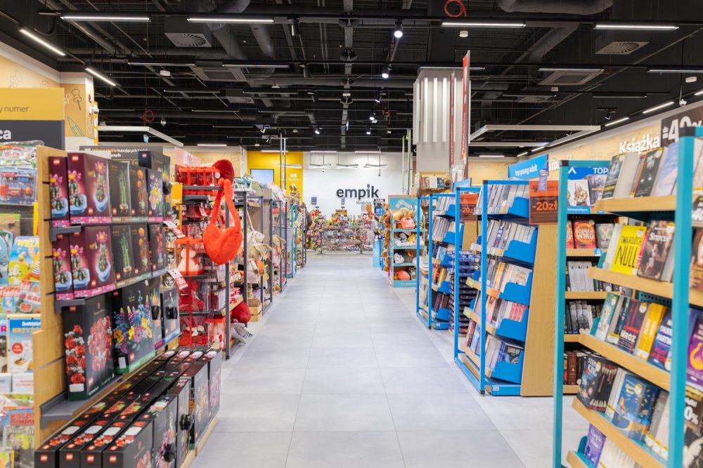 asortyment księgarni empik w M1 Kraków