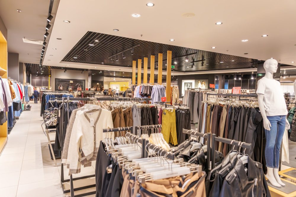 Wnętrze sklepu Reserved w M1 Kraków