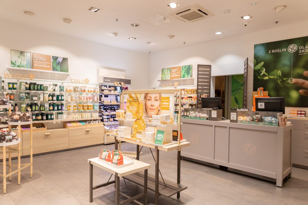 Wnętrze sklepu Yves Rocher w M1 Kraków