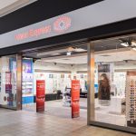 Wejście do salonu Vision Express w M1 Kraków