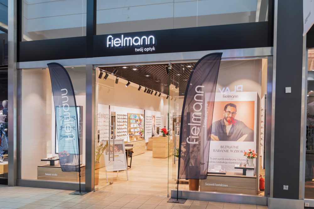 witryna salonu optycznego fielmann w M1 Kraków
