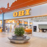 Witryna marketu budowlanego OBI w M1 Kraków