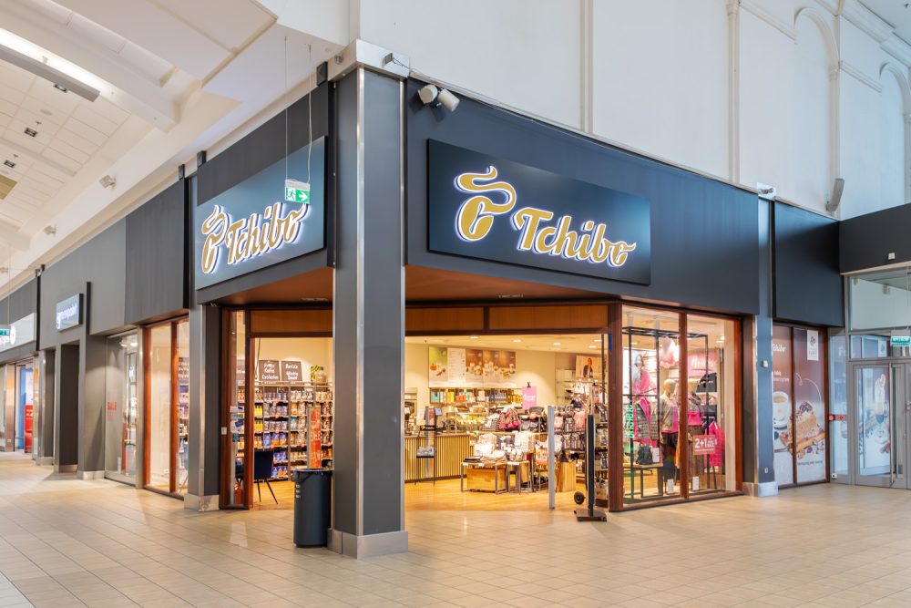 Wejście do sklepu Tchibo w M1 Kraków