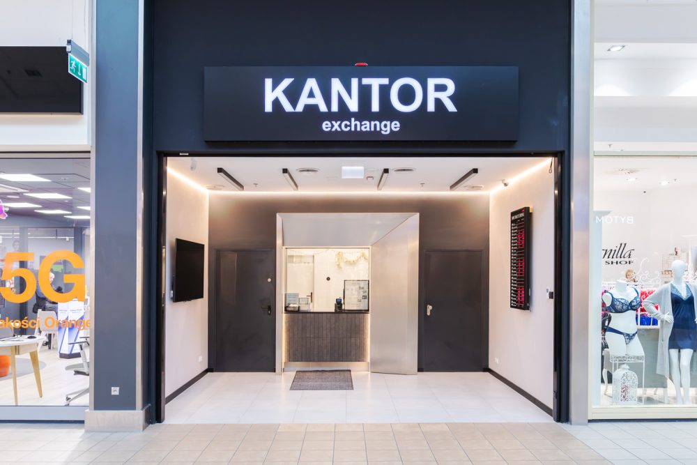 Witryna kantoru w M1 Kraków