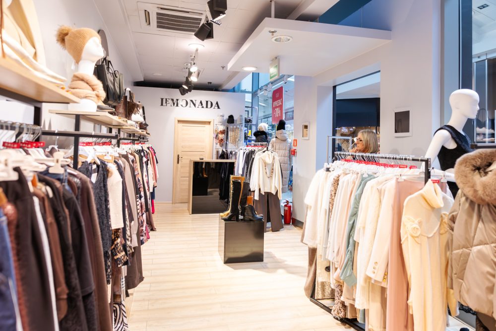 Wnętrze butiku LeMonada w M1 Kraków