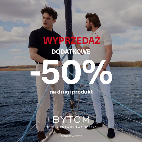 Grafika promocyjna dla marki Bytom. 2 mężczyzn stojących na dziobie łódki na jeziorze.